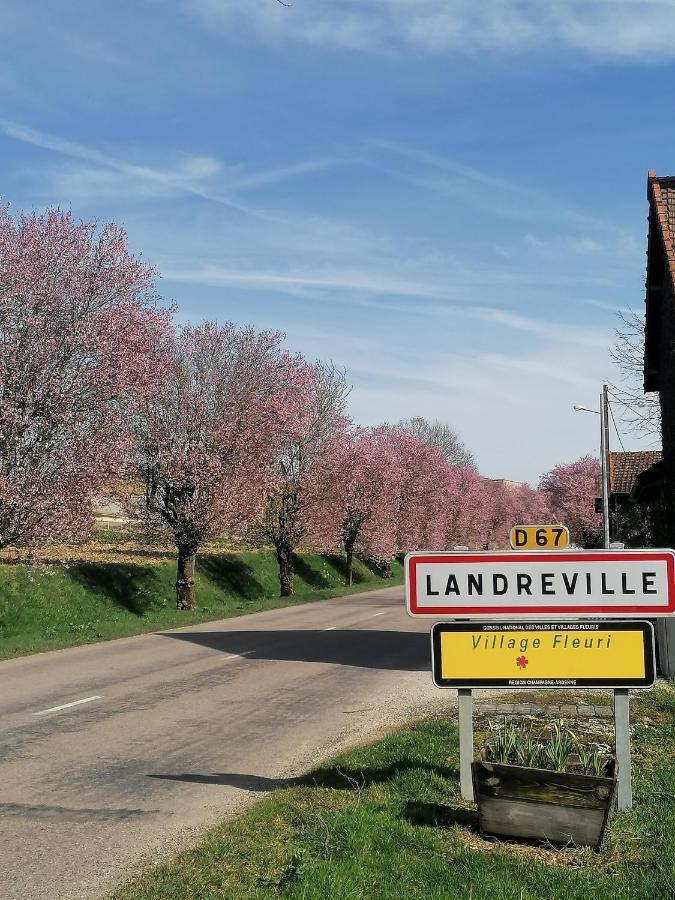 Landreville Chambre D'Hotes Esprit De Famille المظهر الخارجي الصورة